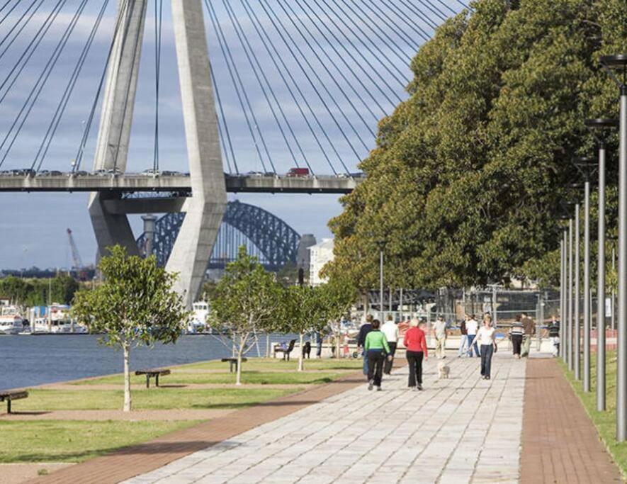 Stylish In Heart Of Annandale Village * Sydney