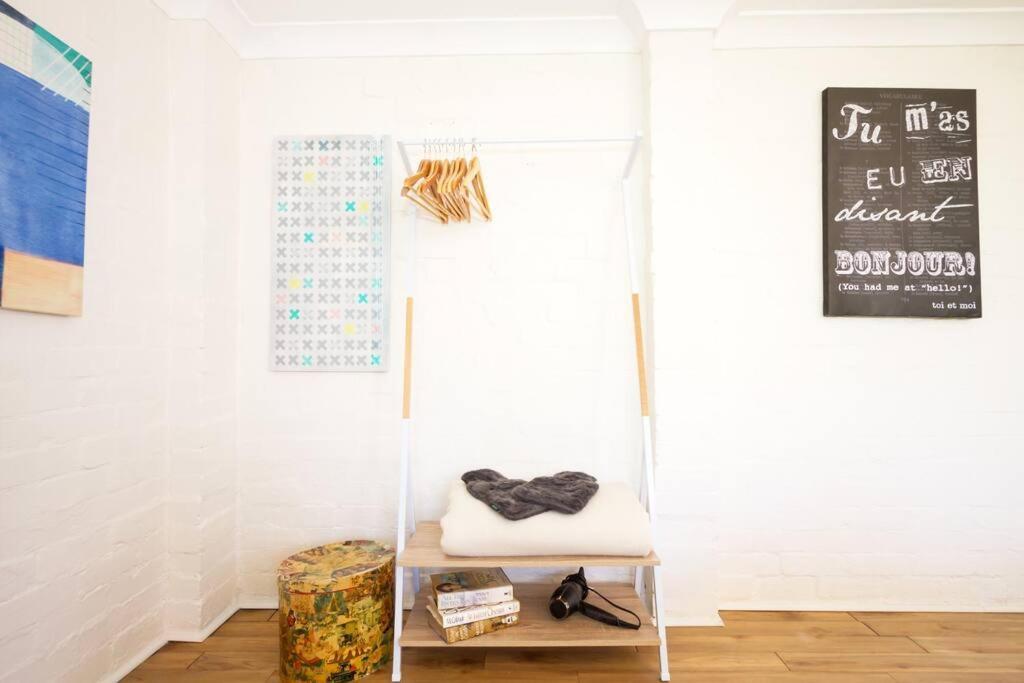 Holiday home Stylish In Heart Of Annandale Village *