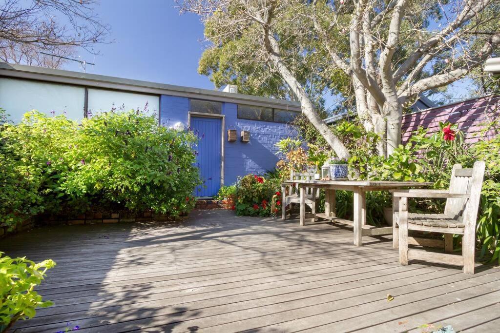 Holiday home Stylish In Heart Of Annandale Village *